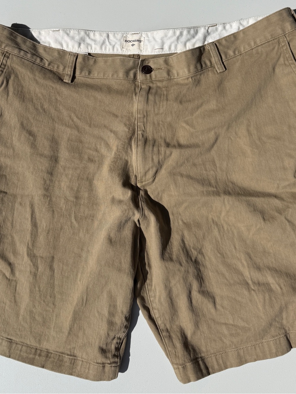 Dockers Men’s Tan Flat-Front Stretch Shorts